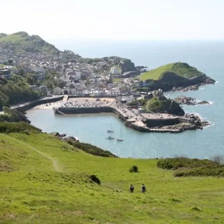 Gull Rock, Close To Tunnels Beach & Harbour With Parking Ilfracombe Extérieur photo